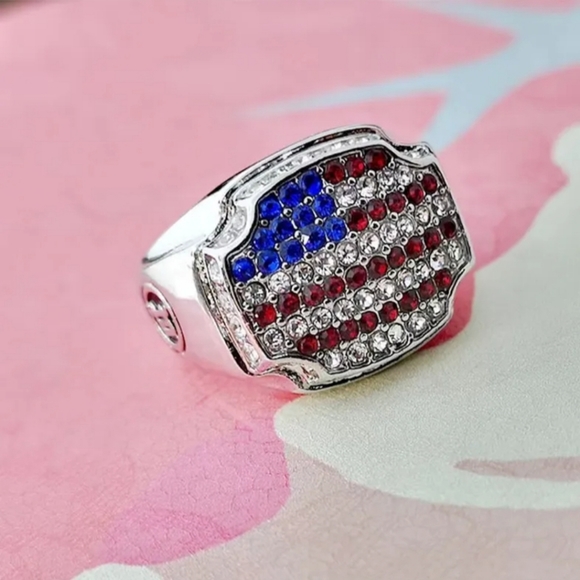 USA flag design ring - Picture 2 of 11
